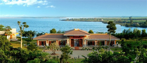 马袅湾Pk金江哪个适合老人居住？