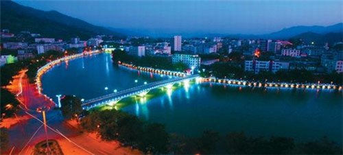 临高马袅港有海鲜吗